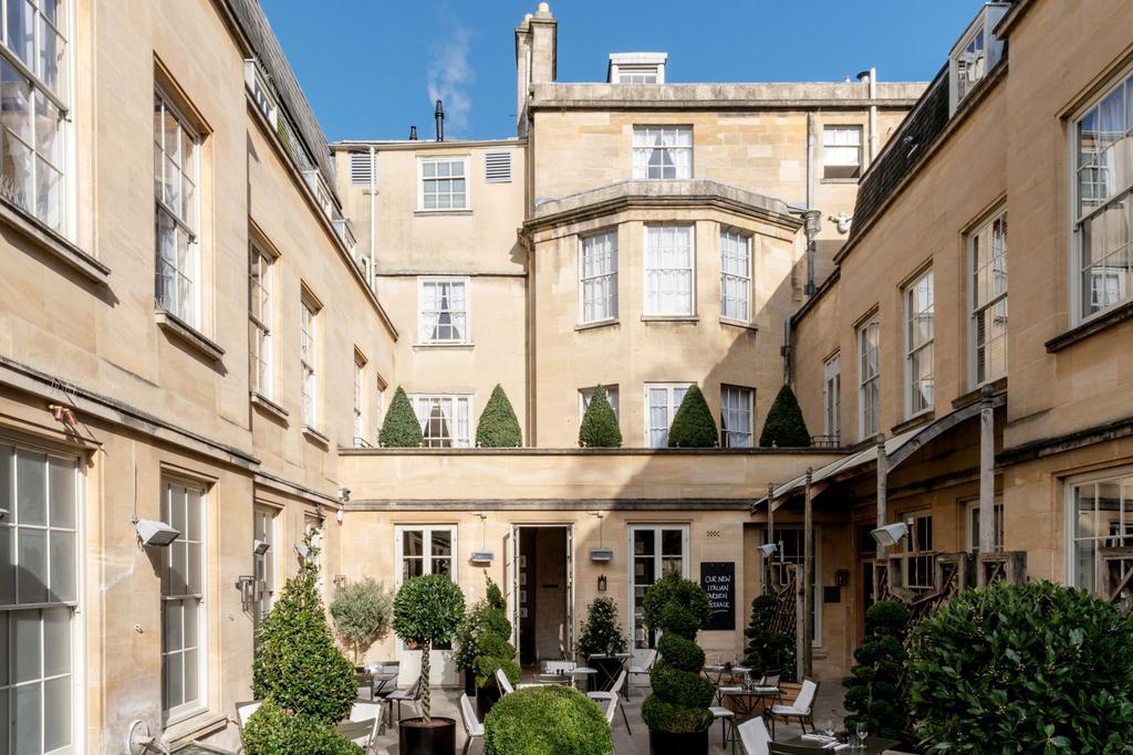 فندق ذا أولد بانك أكسفورد المظهر الخارجي الصورة The courtyard of the hotel