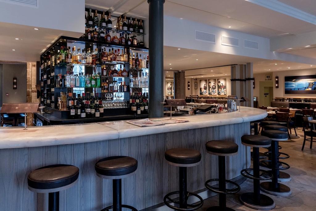 فندق ذا أولد بانك أكسفورد المظهر الخارجي الصورة The bar at the restaurant